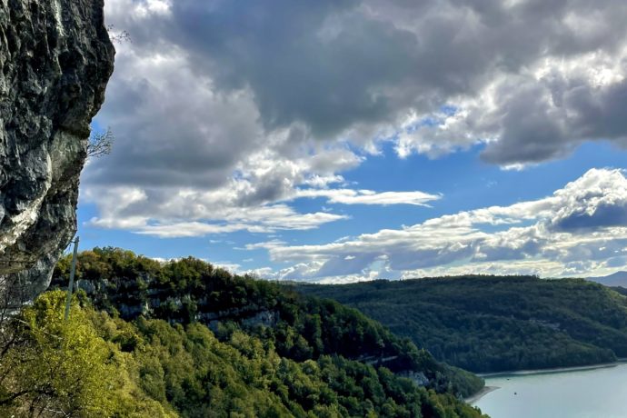 passage de via-ferrata à Moirans-en-Montagne
