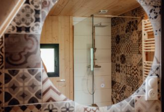 Les Chalets de Coyron – Hébergements Atypiques du Jura