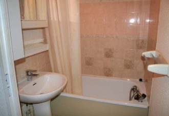 Les Adraits – Studio en résidence – R412BUL00