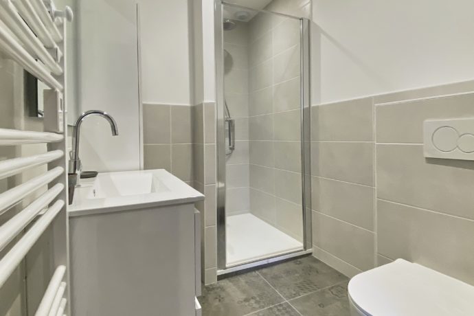 salle de bains chambre 1