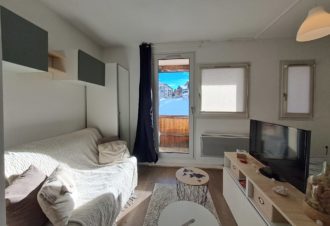 La Serre – Studio en résidence – P322THI00