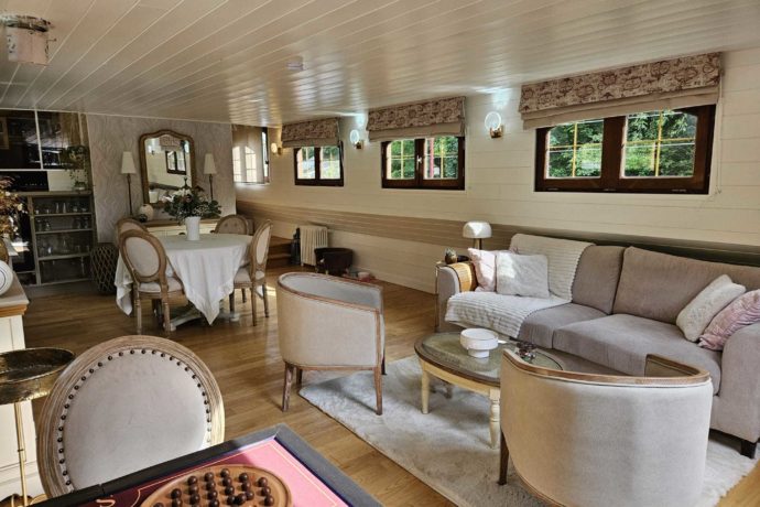 salon-salle-de-jeux-5740492