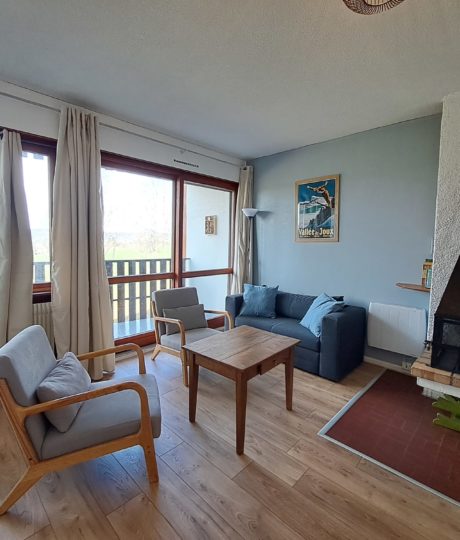 Le Lacuzon – Studio en résidence – R411BAUD00