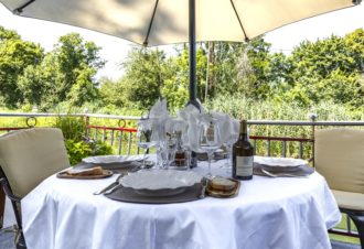 Escapade gastronomique autour de Dole à bord d’une péniche de luxe