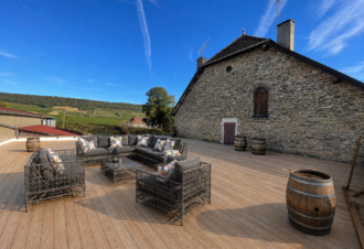 Apéritif sur la nouvelle terrasse panoramique du domaine