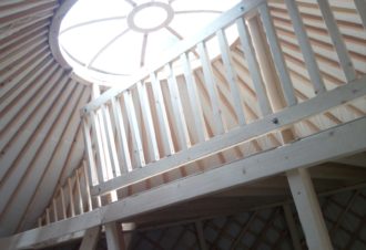 Aire de camping et yourtes – La Ferme au Chapeau Vert